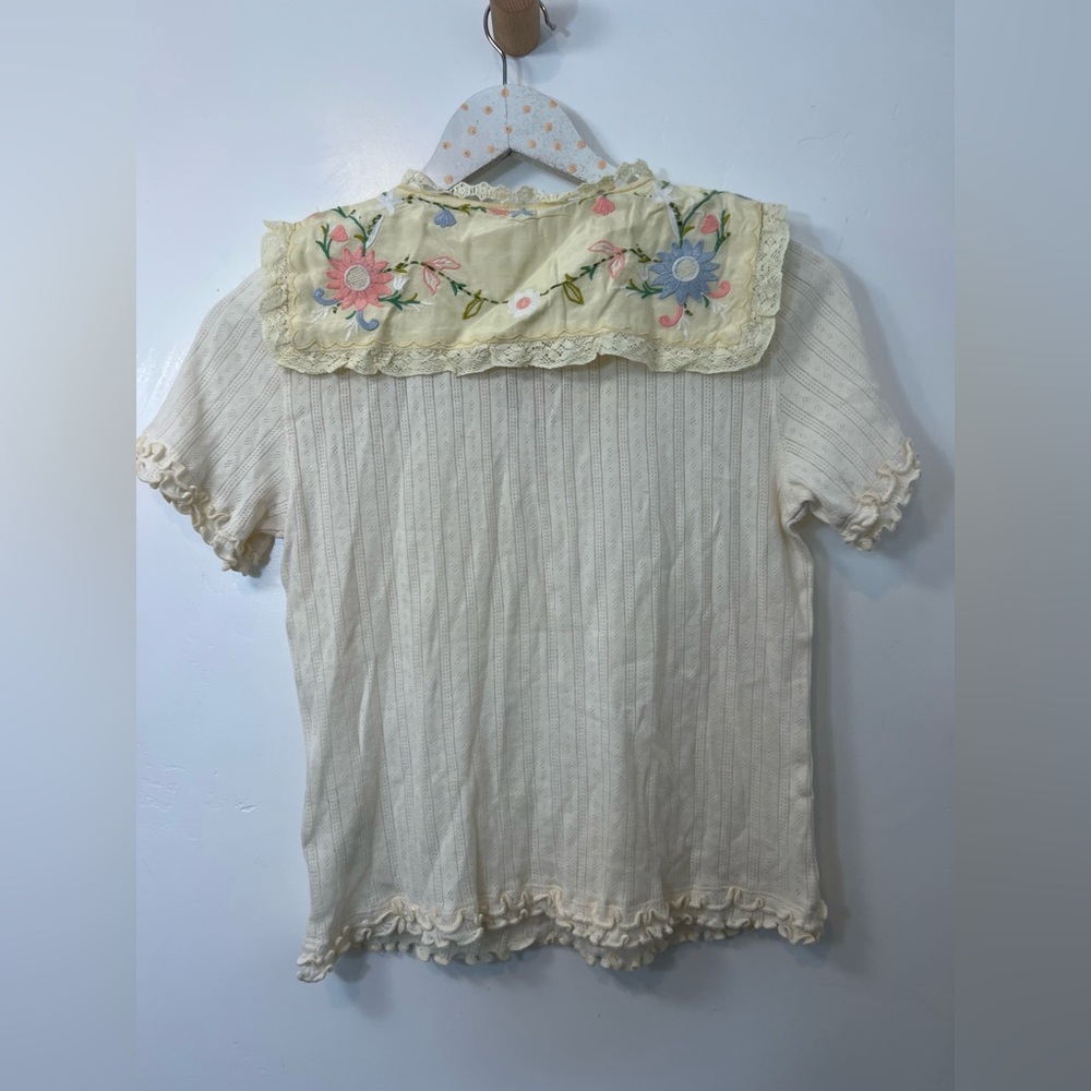Free People Cream top with hankie with Floral Embroidery sz S - Picture 7 of 9